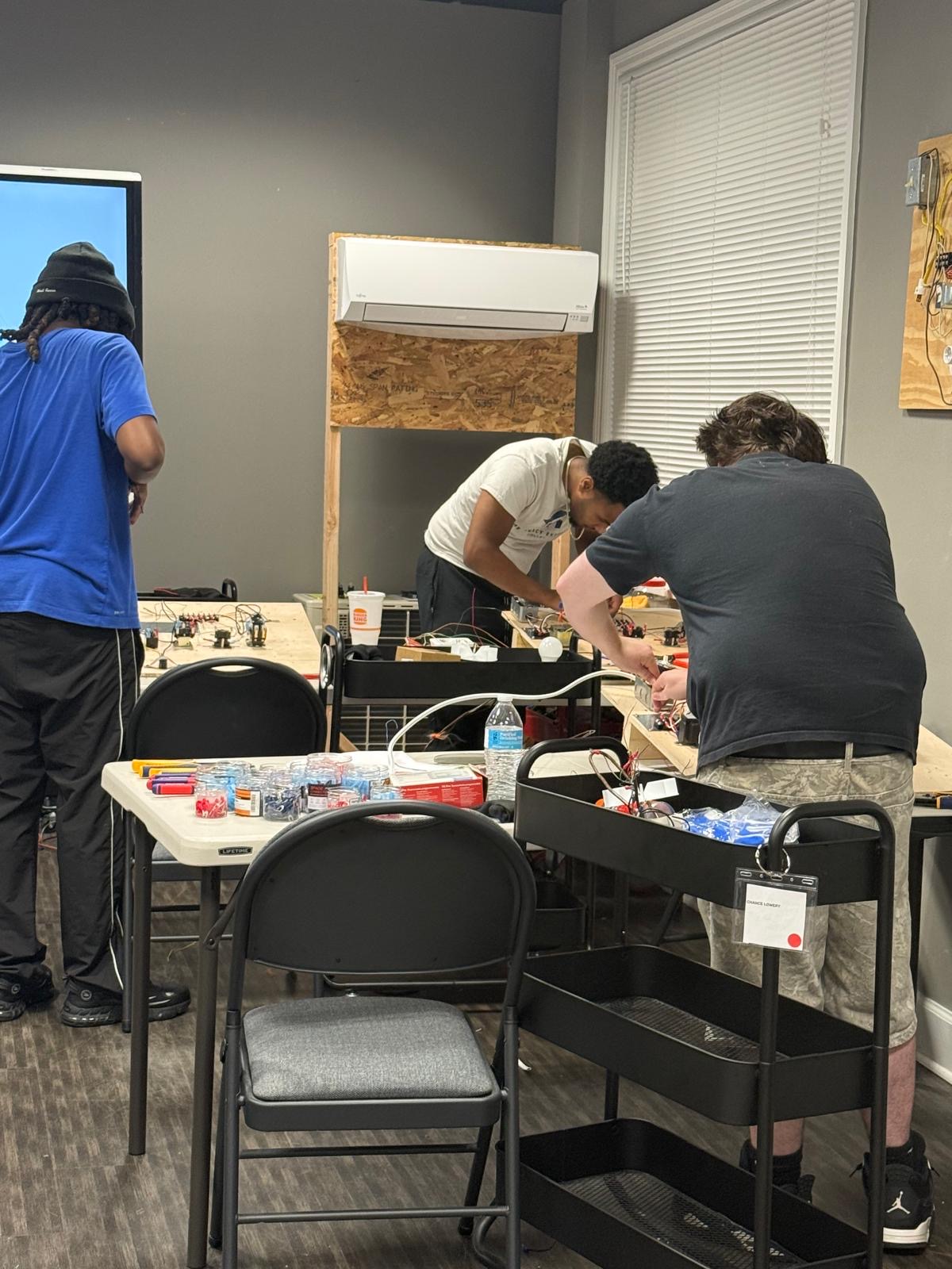 Students working in HVAC lab
